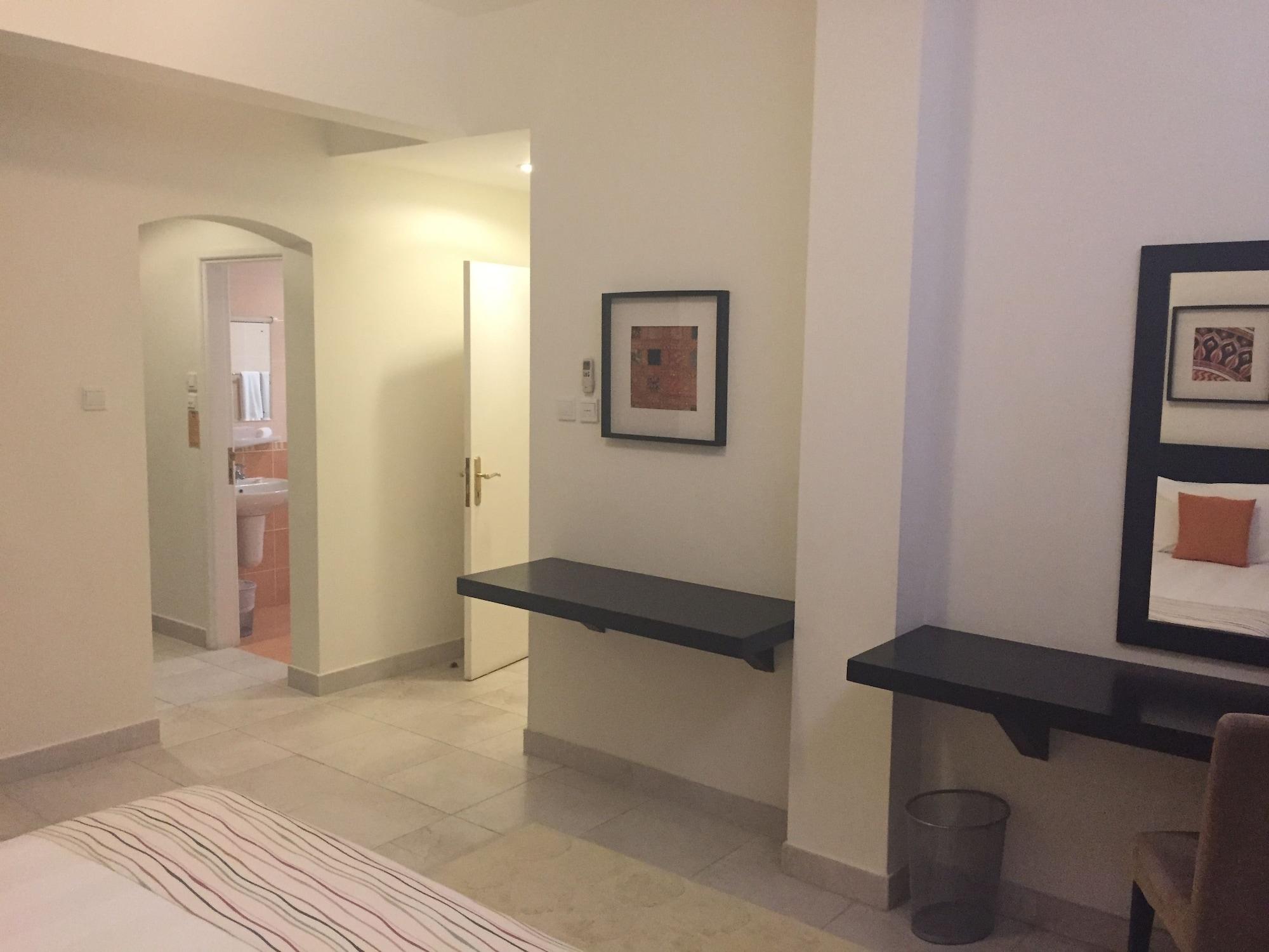 Midan Hotel Suites マスカット エクステリア 写真